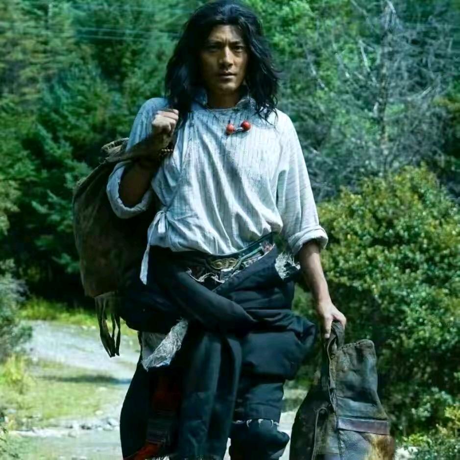 🐛坐在坟前调戏鬼🕵