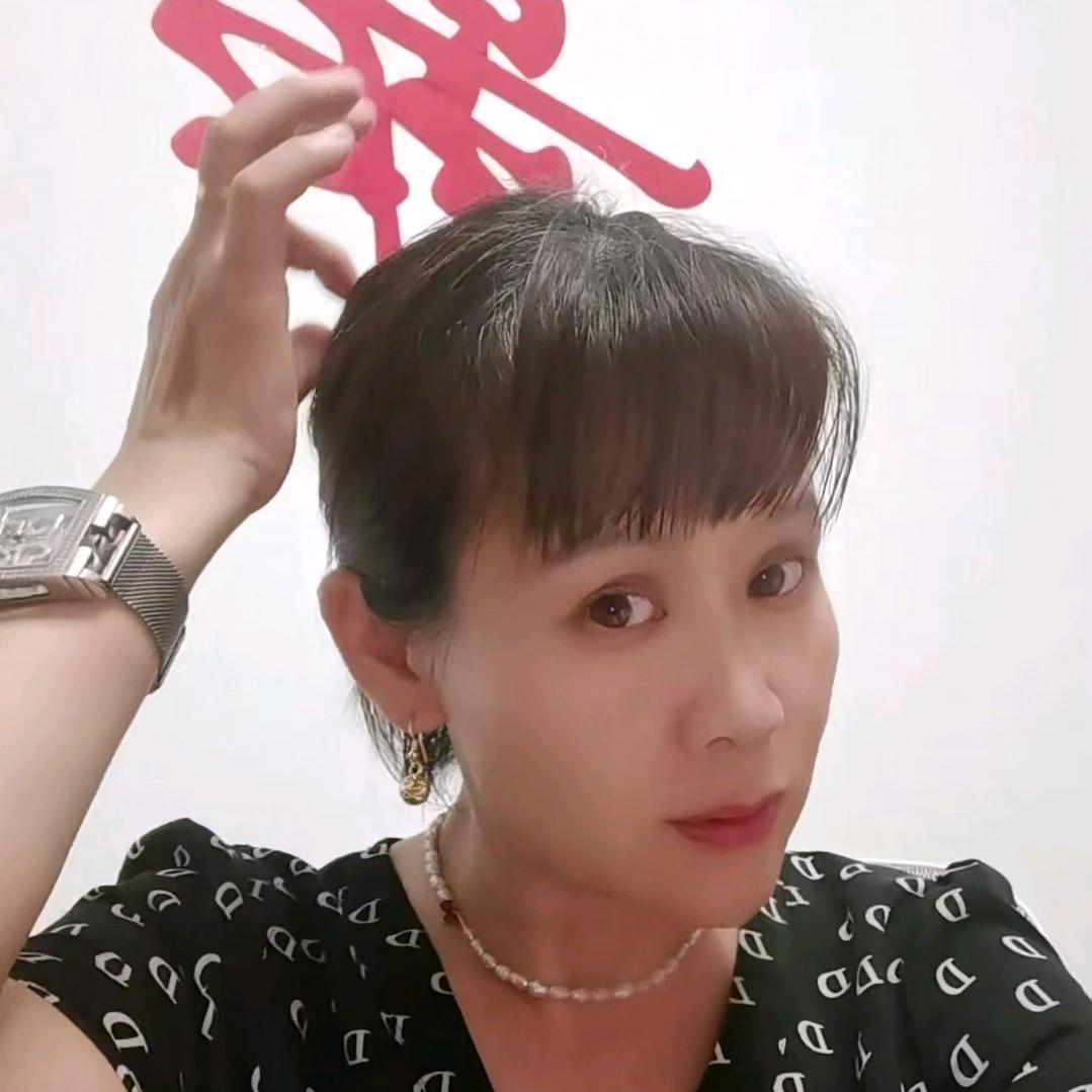 梅怡鸿娘
