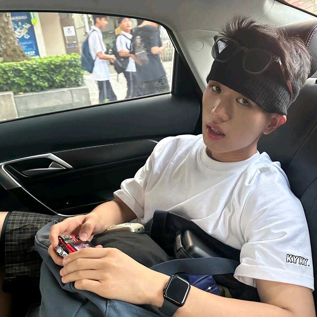 🎤丁增罗布🎻