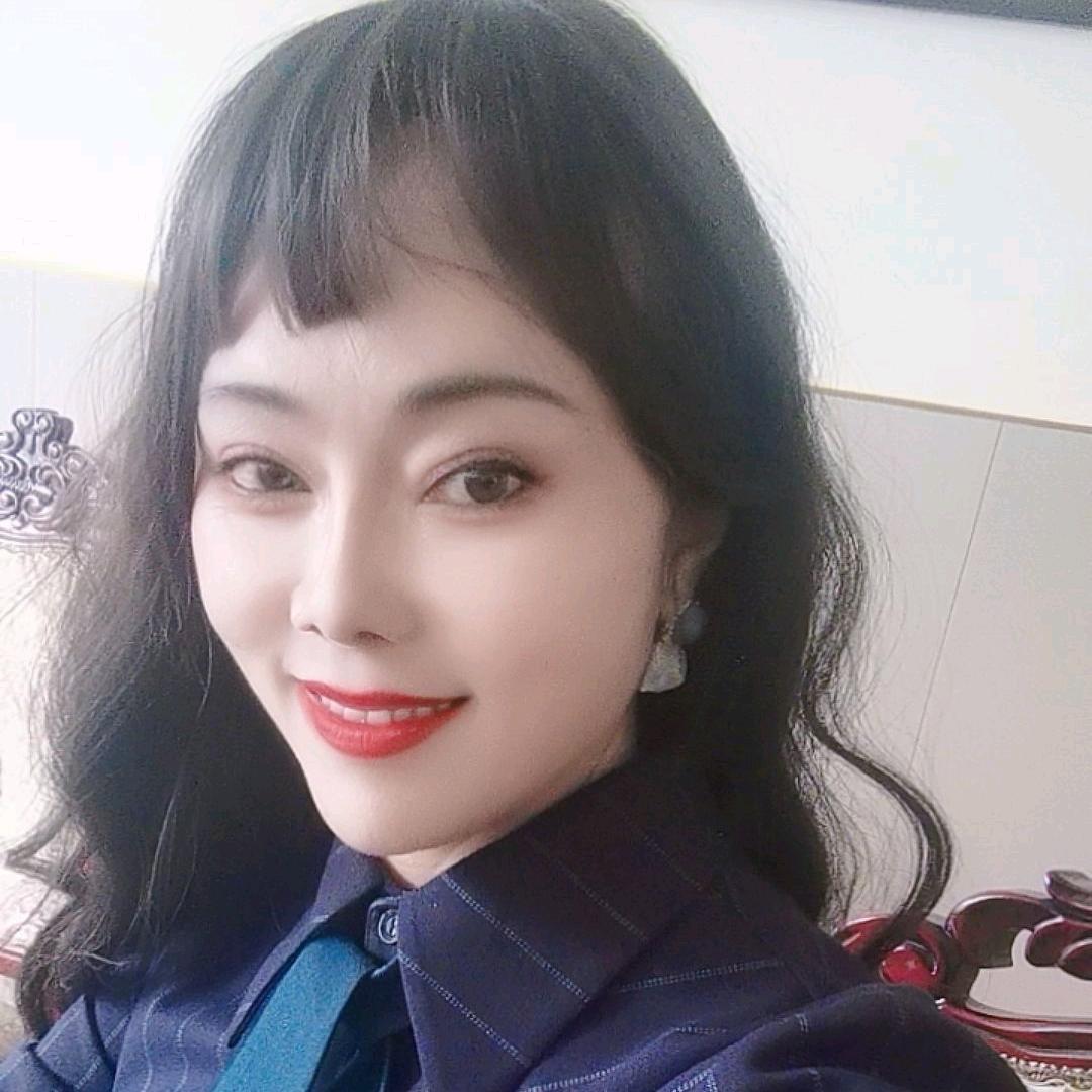 柏然