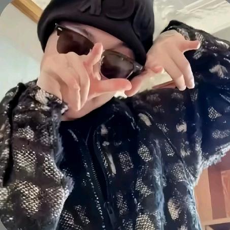 创始人   𝓴6🧸