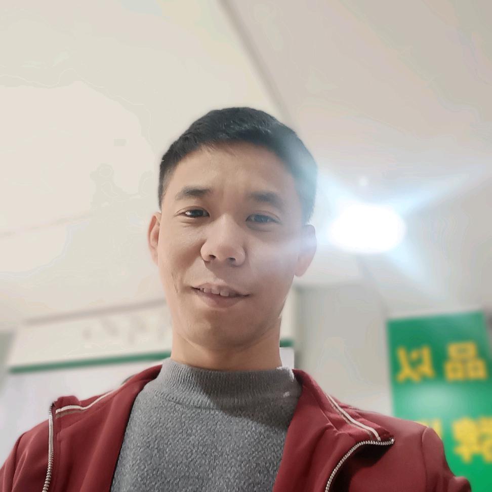 幸福满满的何飞