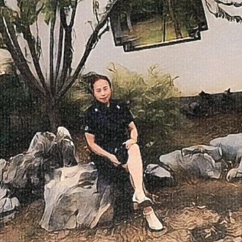 乌兰☘梅釨（养号暂休）
