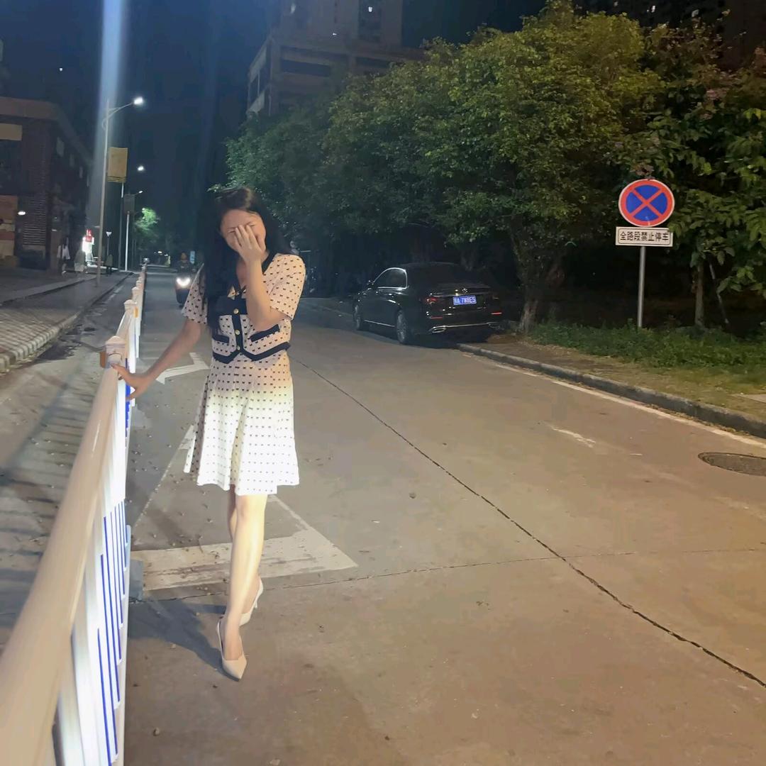 现代夏雨荷