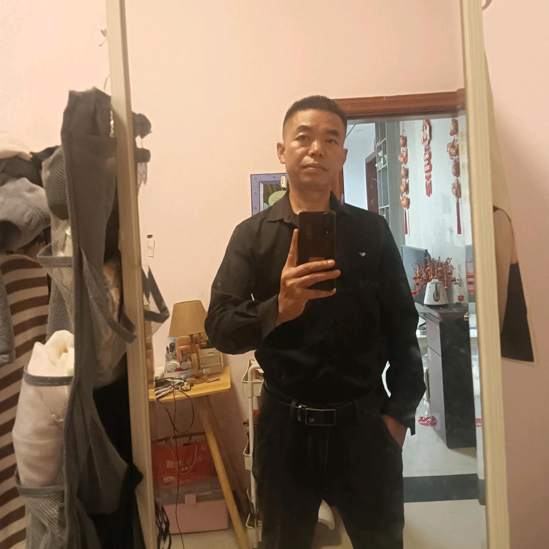 文伟