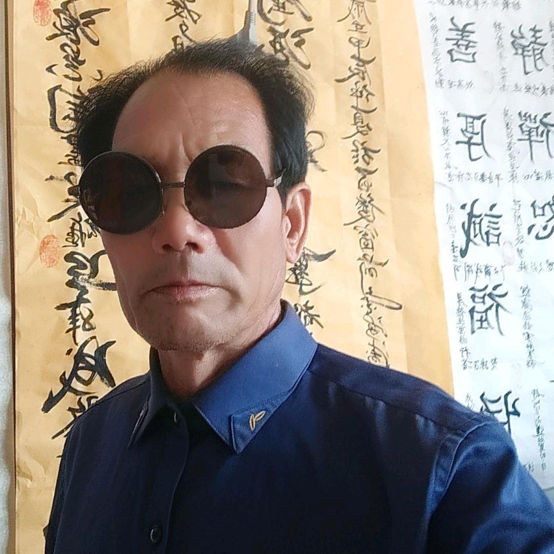 觀雲聽濤