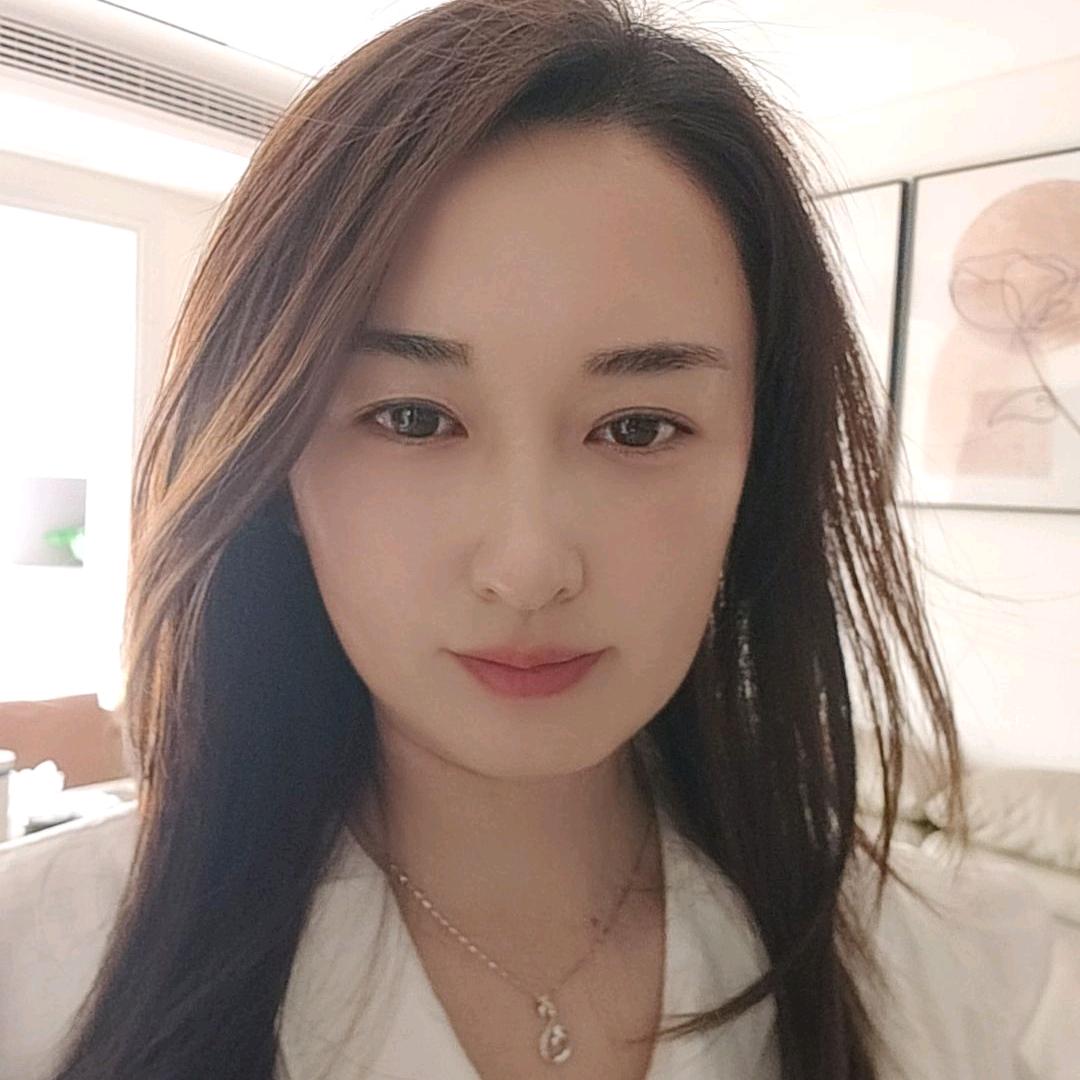 秋玲