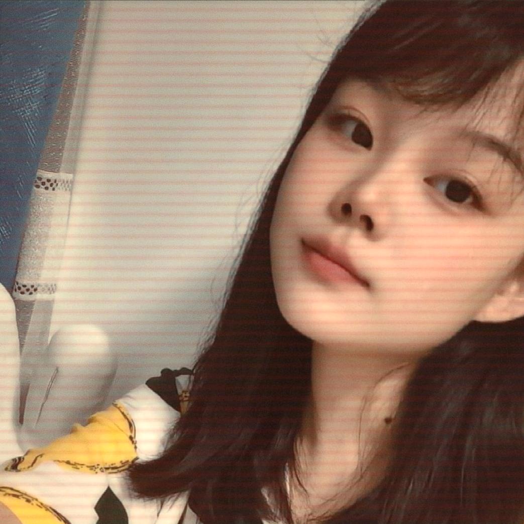 粘粘很忙🫧