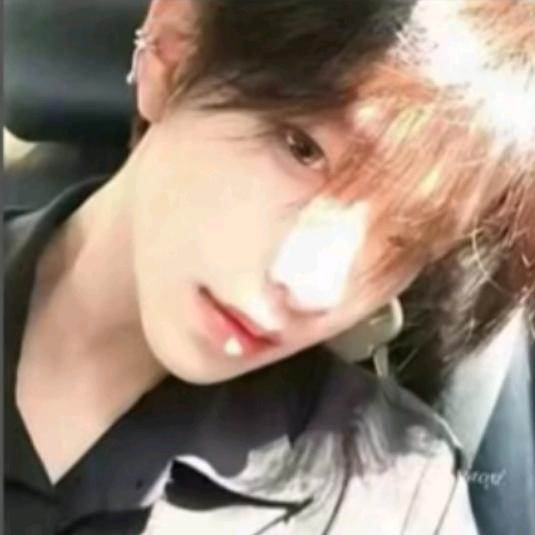 丑男