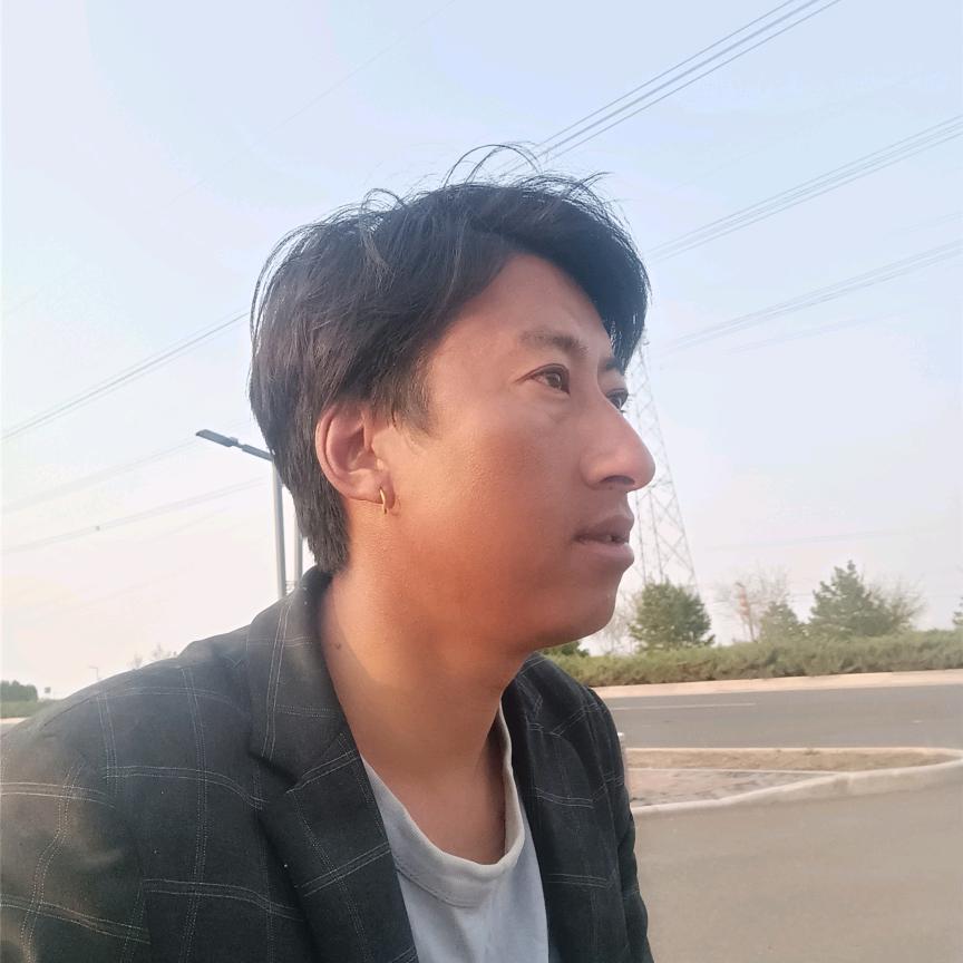 天在下雨我在想