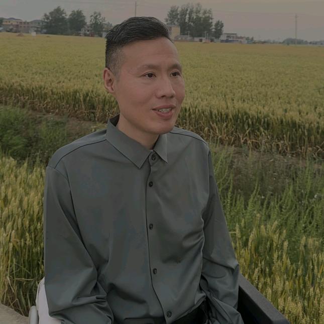 芽芽苗苗（双胞胎姐妹）