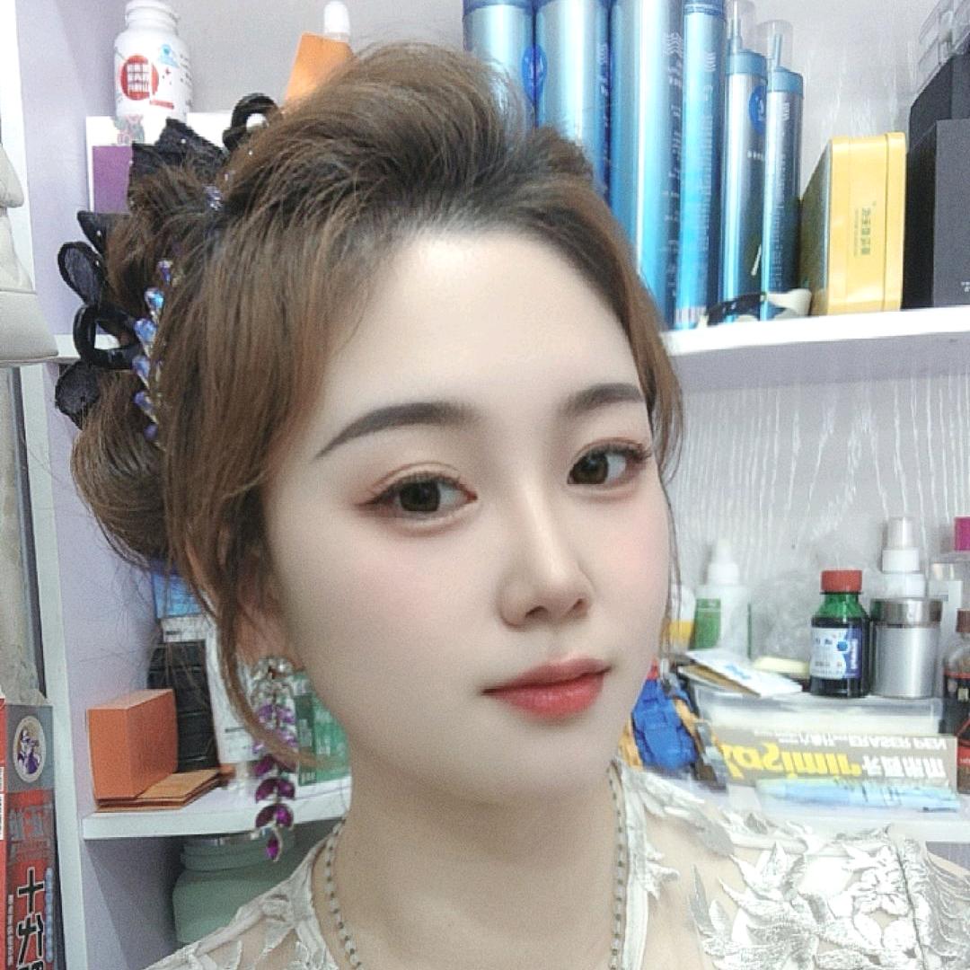 女主角发型设计