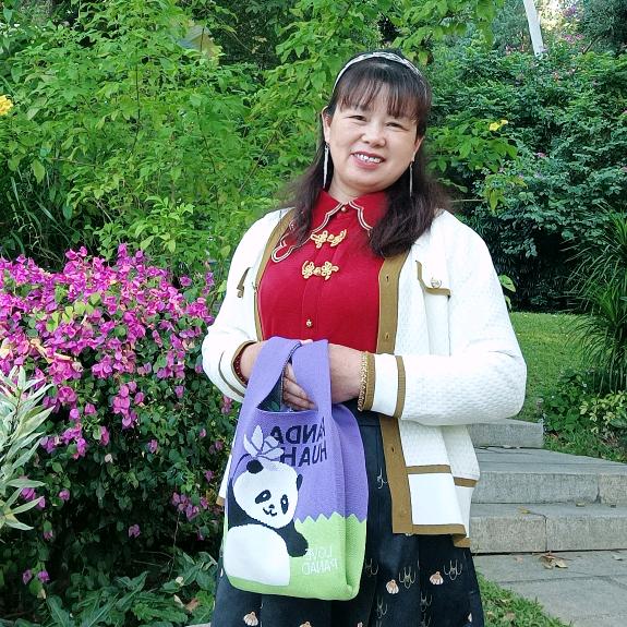 快乐的凤凤姐🌷