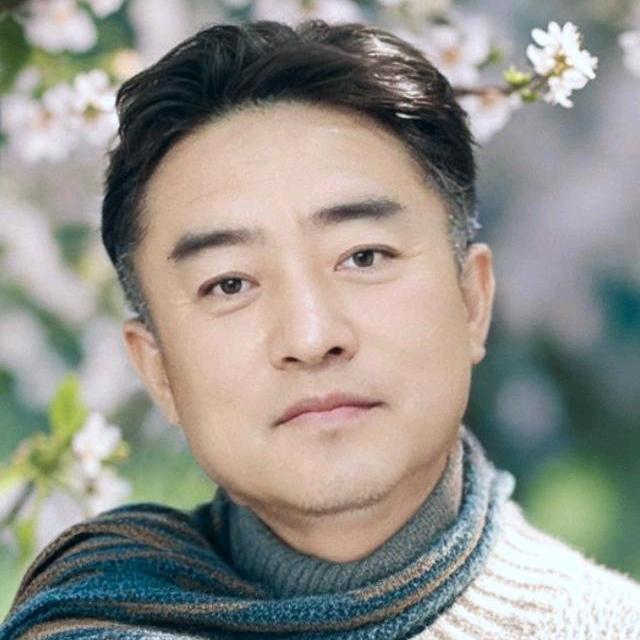 在金边拔河的西柚