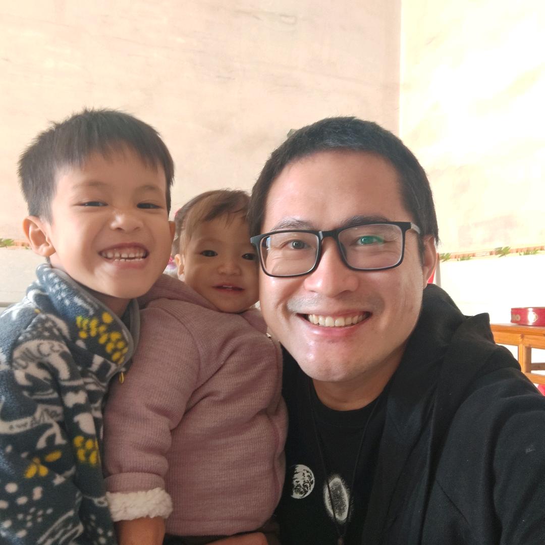 奔跑的亚洲码王和码后他老豆