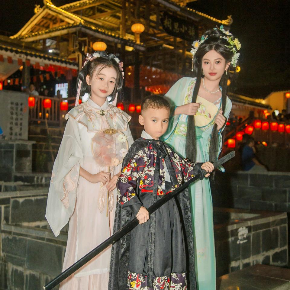 @💞ঞᩚ᭄ꕥ້໌ᮨ丹💕: 🌹💕