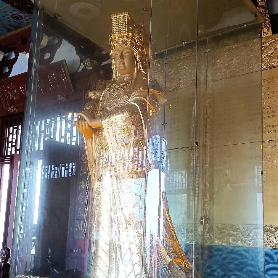 《依啦客》