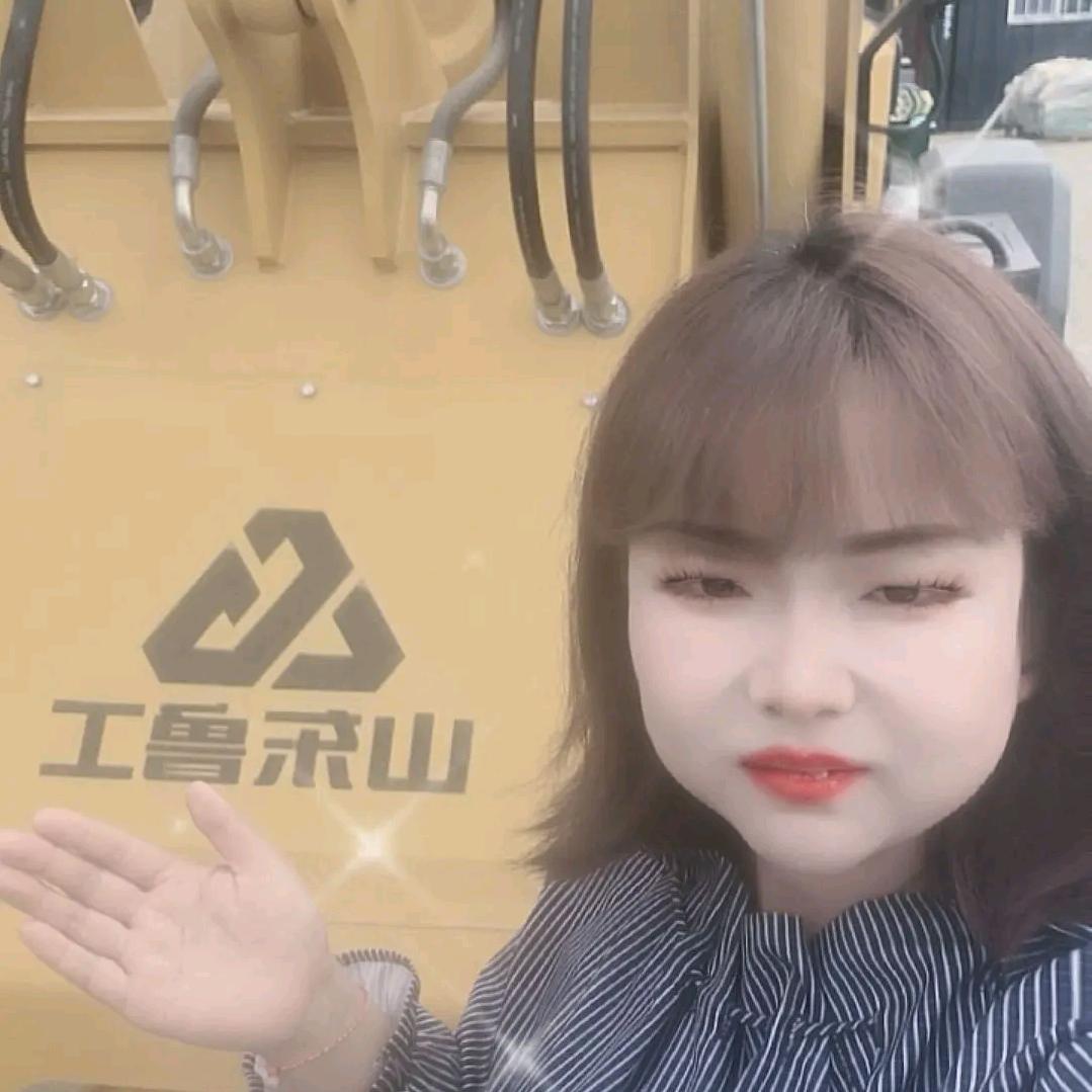 青海卖铲车的尕媳妇