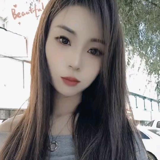 依依