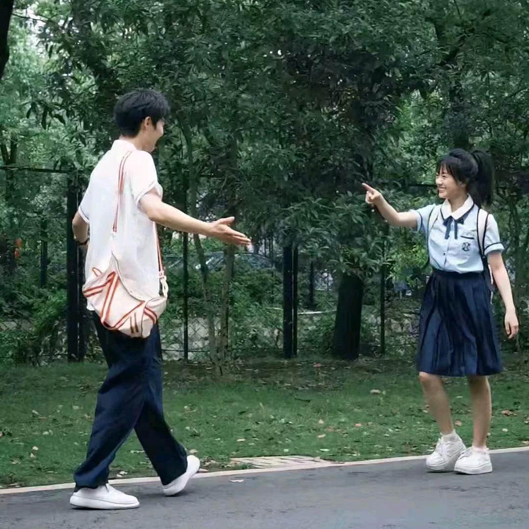 高冷的小咩.🦈未进群