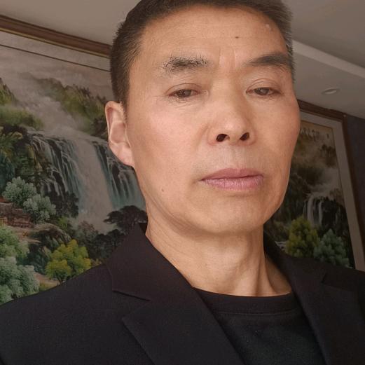 贵州严哥[晚上8点10分]