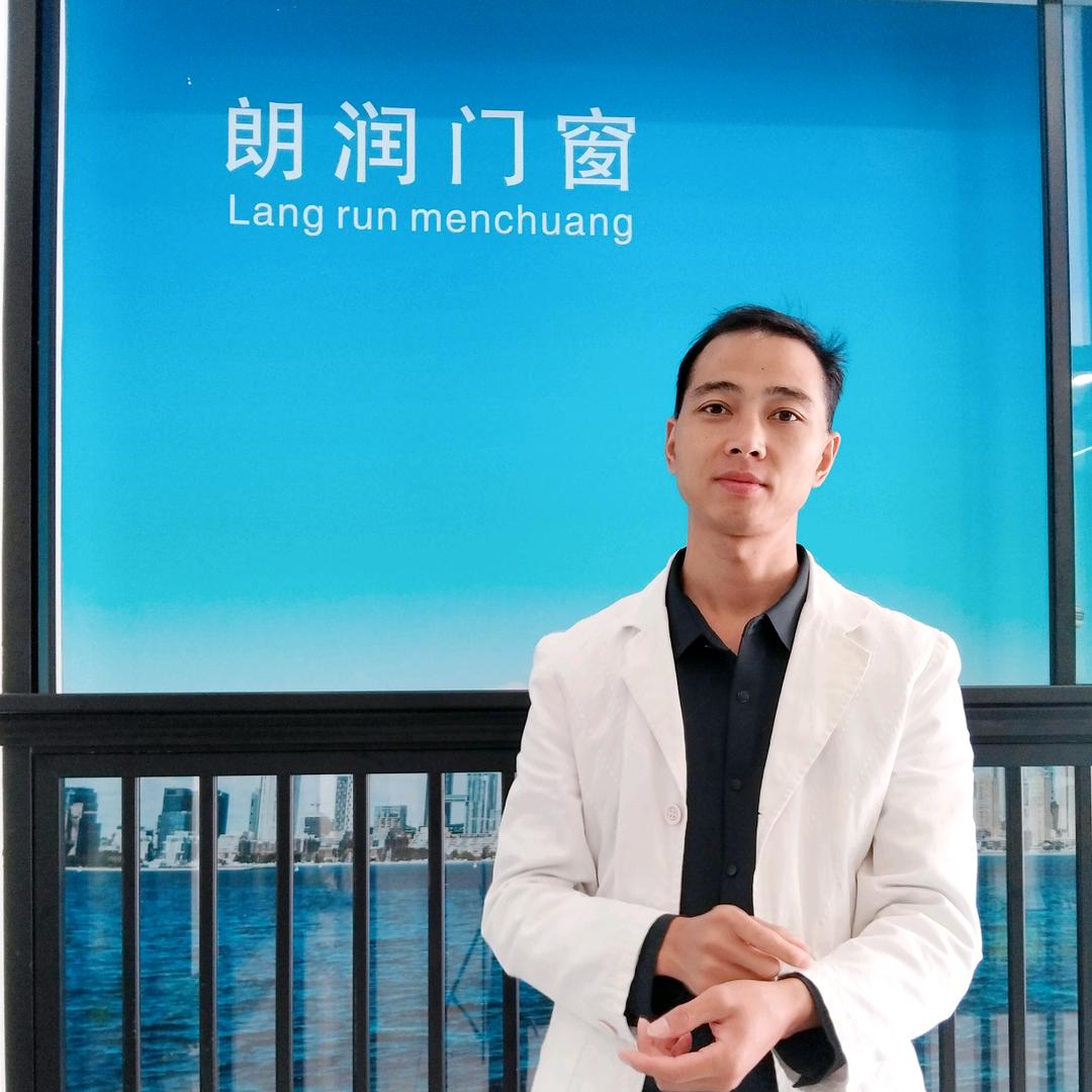 安岳朗润门窗小刘