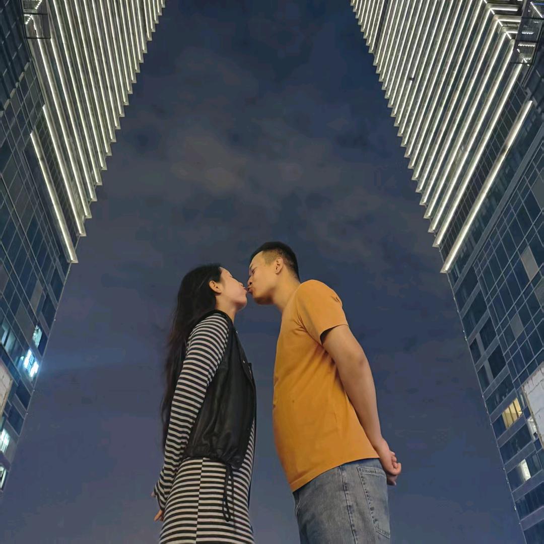 W.      王某人