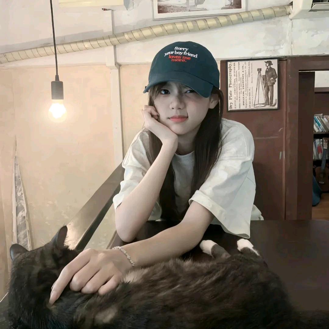 小石睡不着💤.