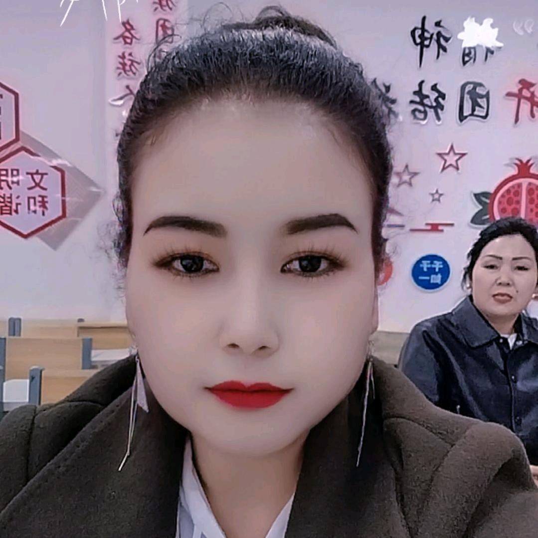 日孜瓦姑丽·艾木都