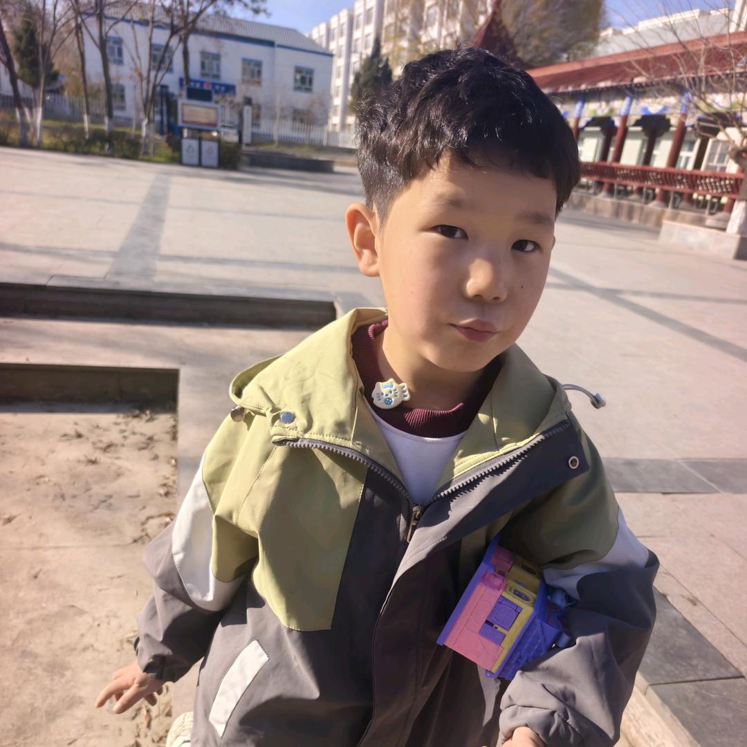 樱子（贩卖小吃的人）