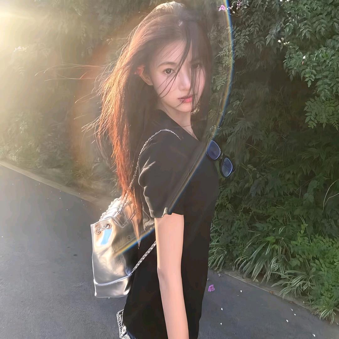 加贝劲爆服装店