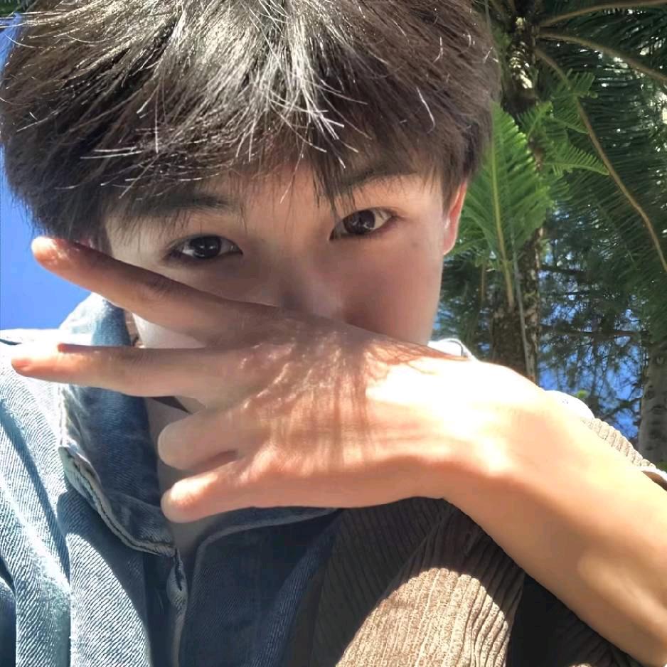 默.