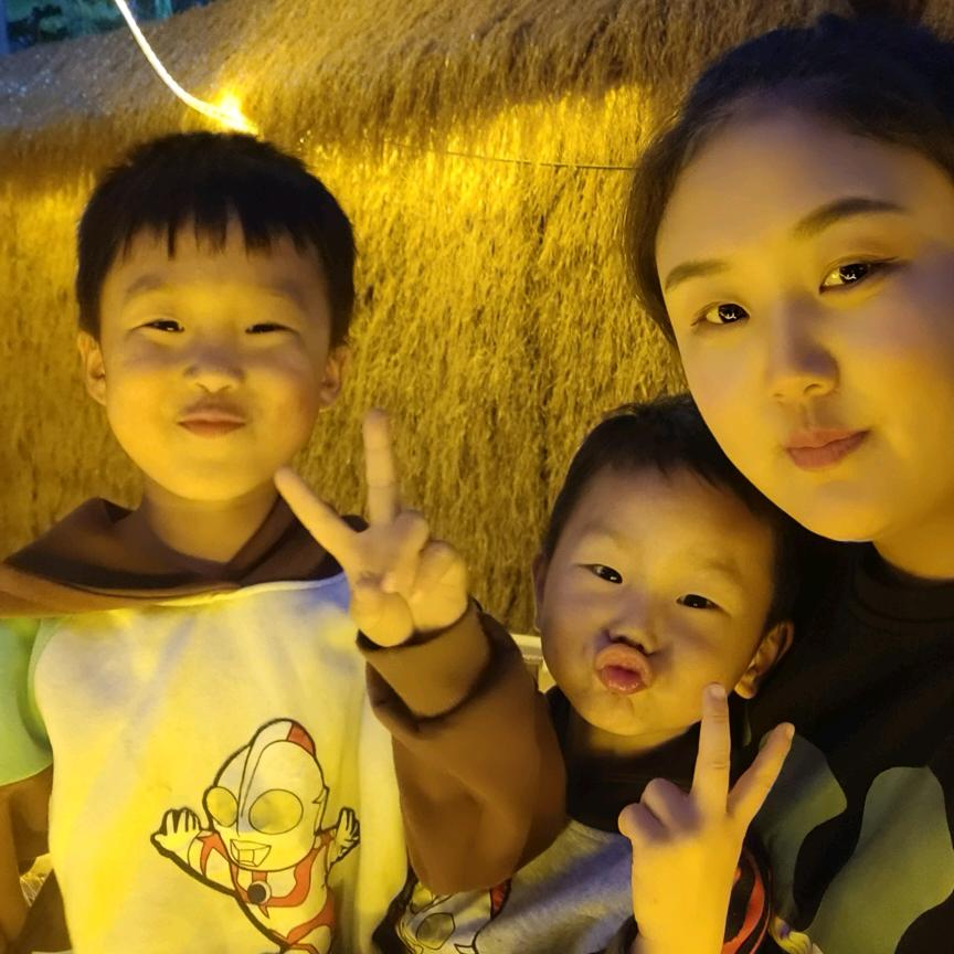手提二百万的刘女士