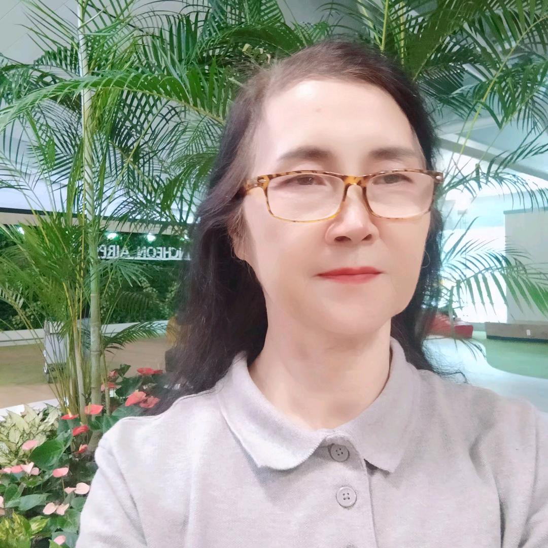 庆初    晚九点十分 直播