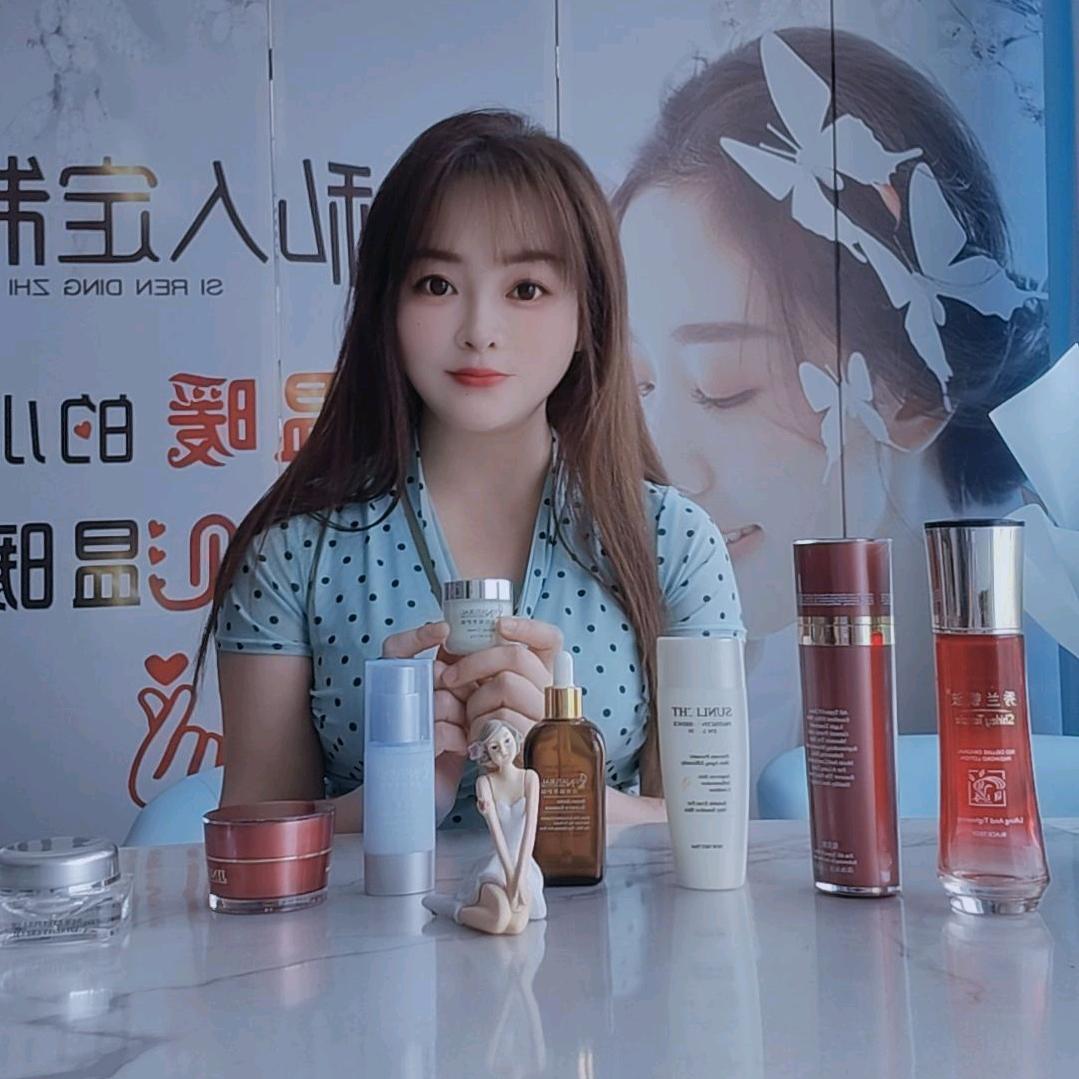 在春华打造素颜肌的朱朱