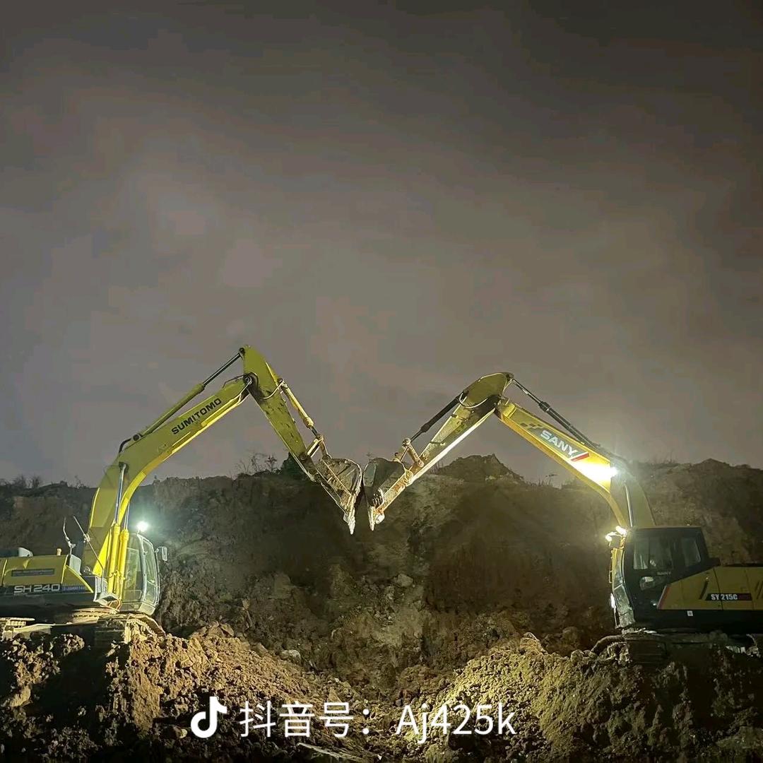 开挖机修地球