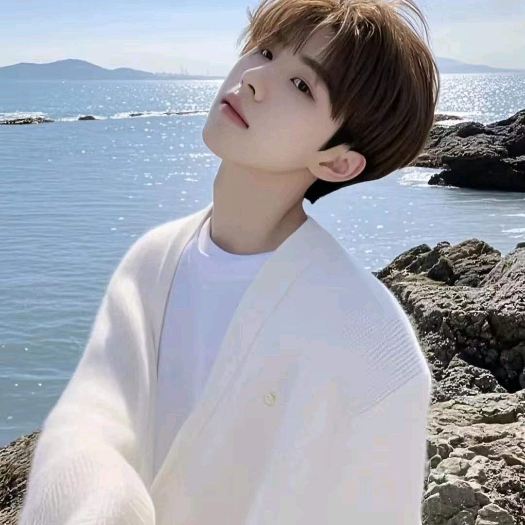 陌言💦²²⁸⁷