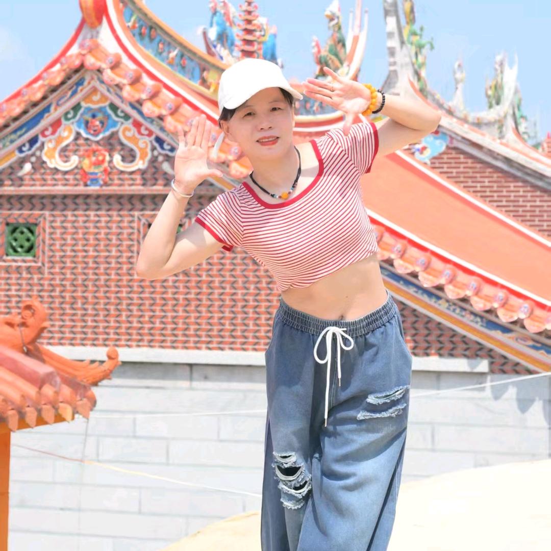 顺利衣品女装店