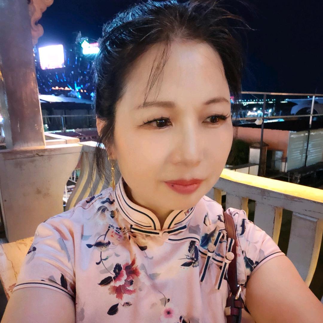 荣昌夜市姐