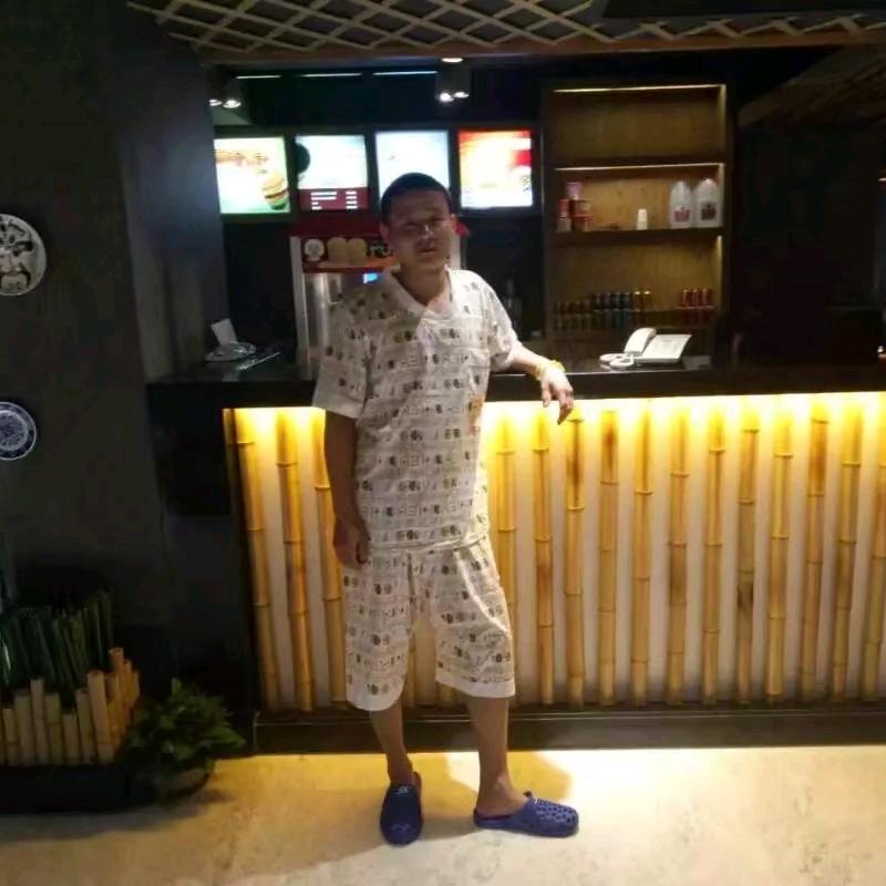 赵🌻亮