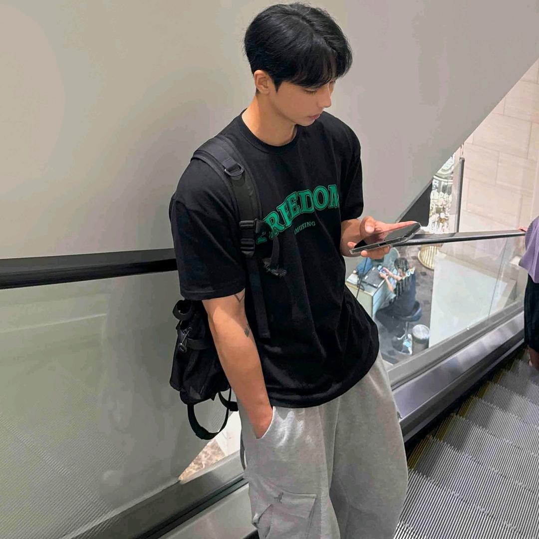 🐋 小九