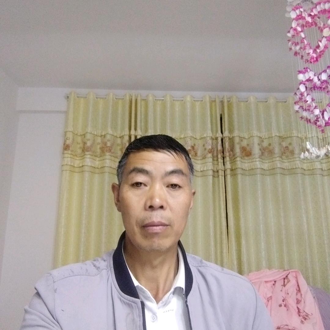 六月的天，朱