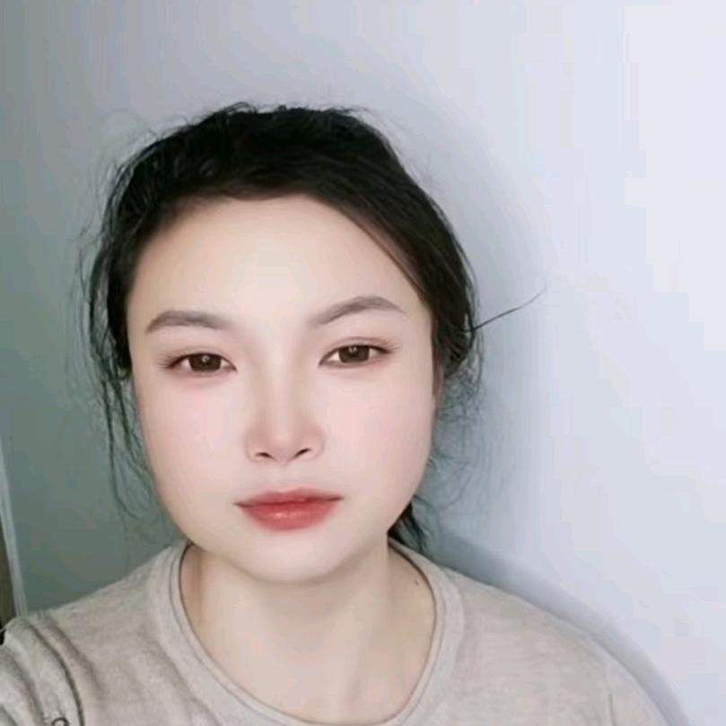 爱丽