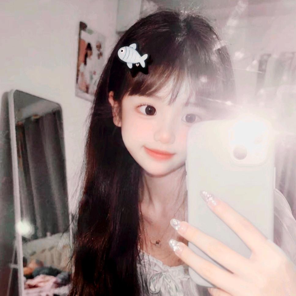 𨰻鑫鍂金头像