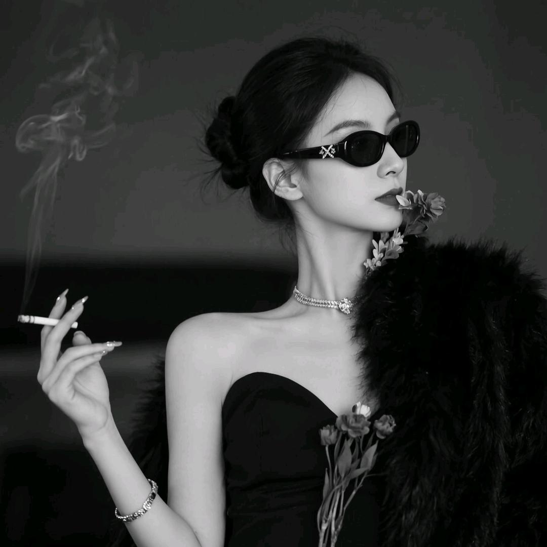 @小雯.