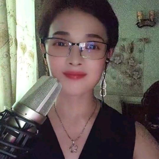 许梦圆（信阳话唱歌🎤）