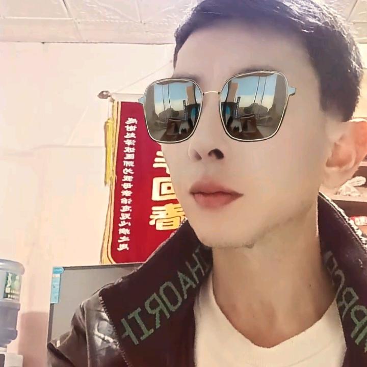 过  客   ˊ ᵕ ˋ