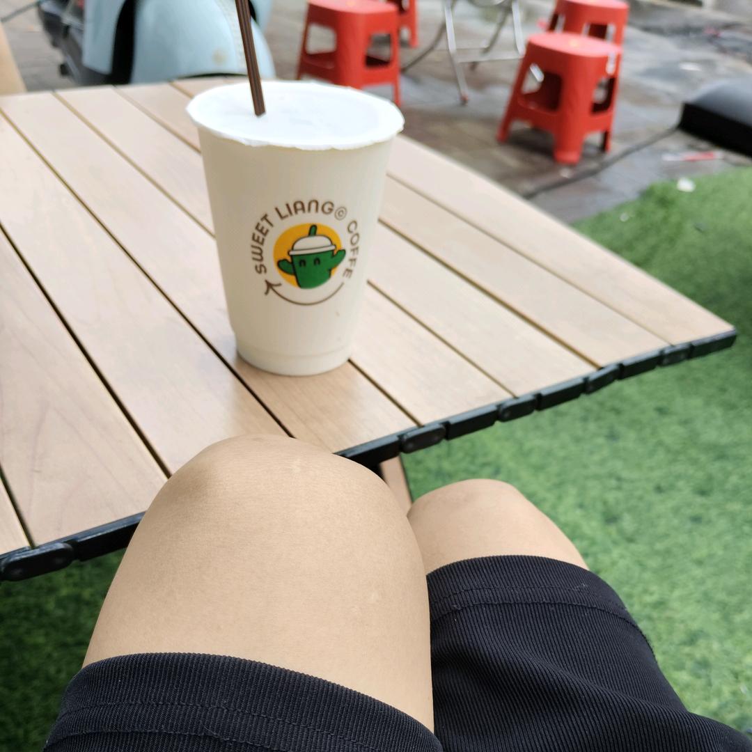 小妞