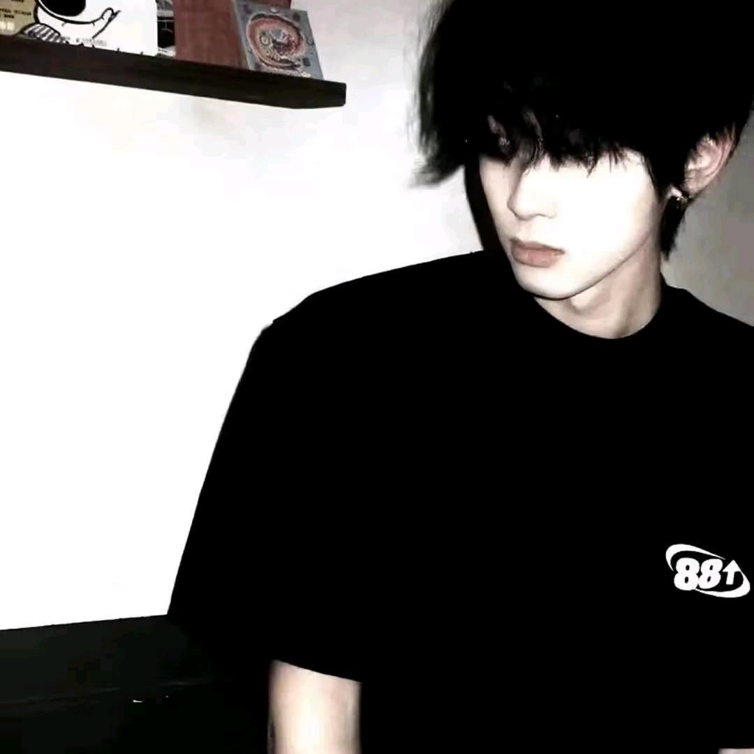 ㅤㅤ  ￰  ㅤㅤㅤ