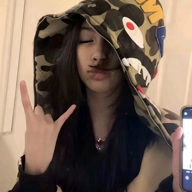 小魔彤